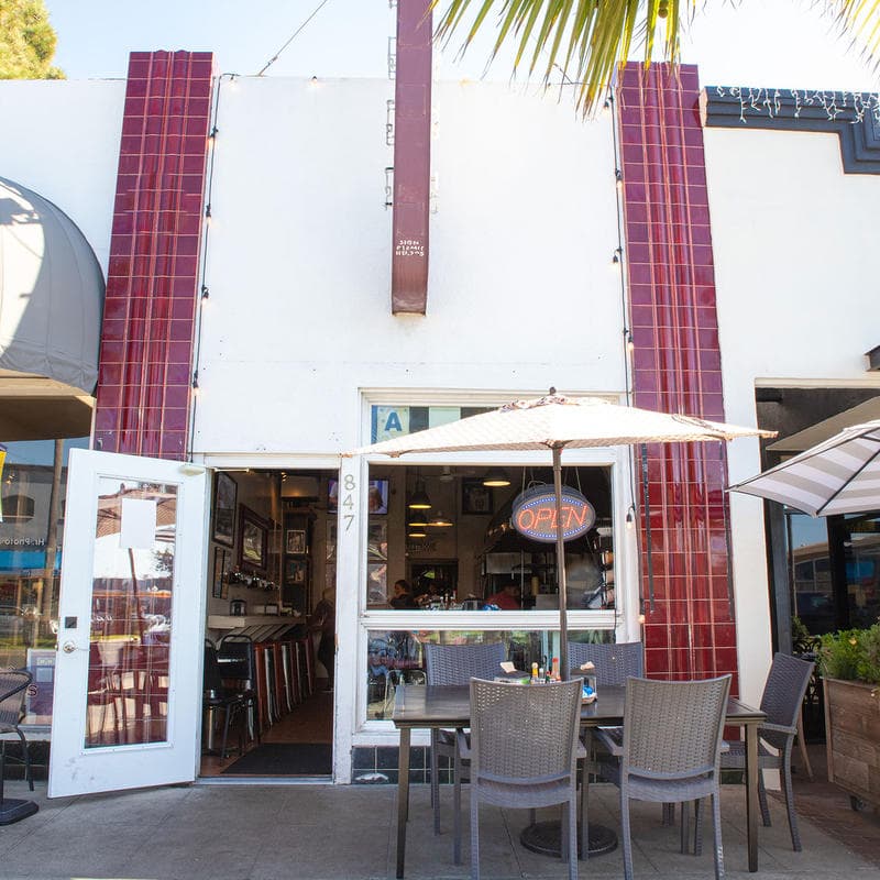 Night & Day Cafe